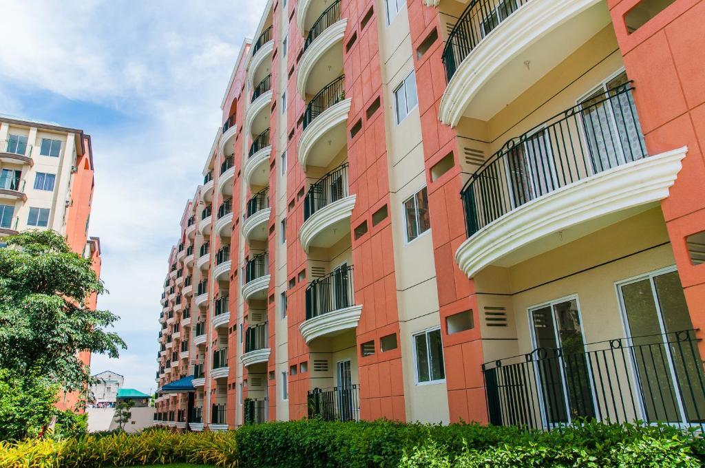 Airport Apartments Manila Paranaque City Exterior photo